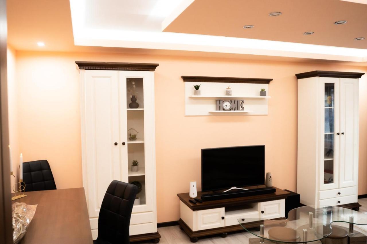 شقة Apartament Luxury جورا هومورولوي المظهر الخارجي الصورة