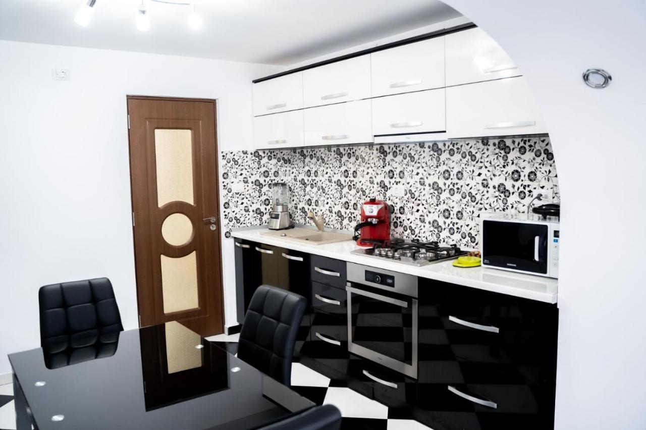 شقة Apartament Luxury جورا هومورولوي المظهر الخارجي الصورة