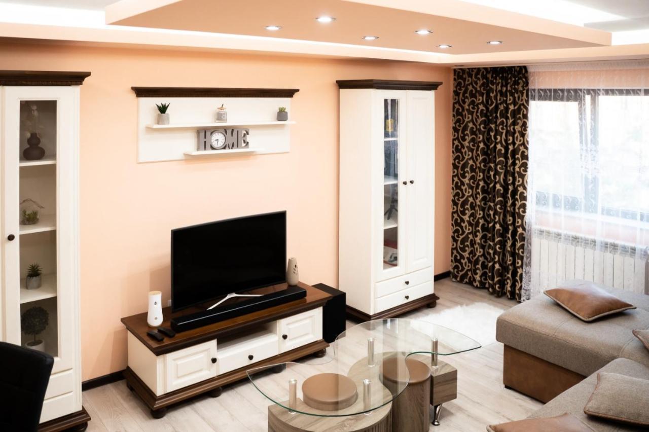شقة Apartament Luxury جورا هومورولوي المظهر الخارجي الصورة