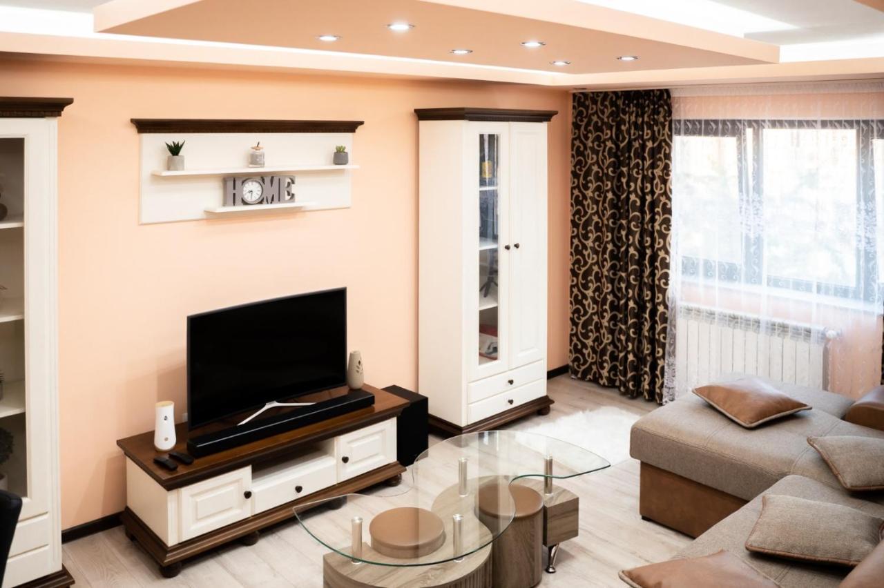 شقة Apartament Luxury جورا هومورولوي المظهر الخارجي الصورة