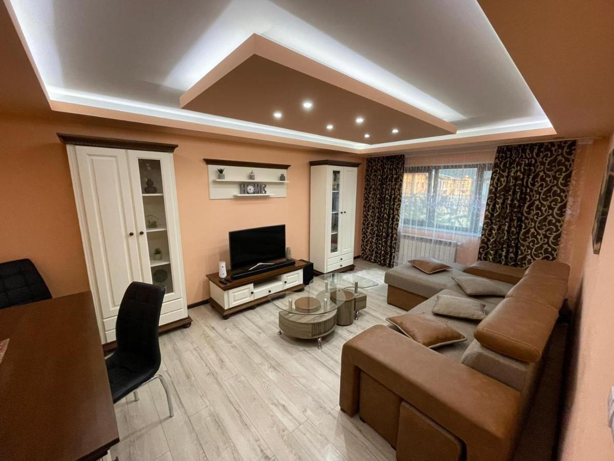 شقة Apartament Luxury جورا هومورولوي المظهر الخارجي الصورة